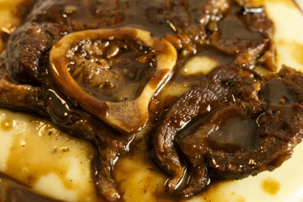 Stracotto di Manzo cotto a bassa temperatura su purea di Patate in Salerno Centro
