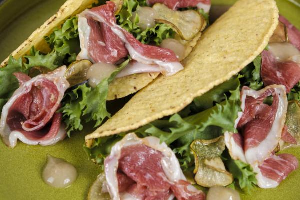 Tacos con carpaccio di oca scarola e pera Salerno Centro