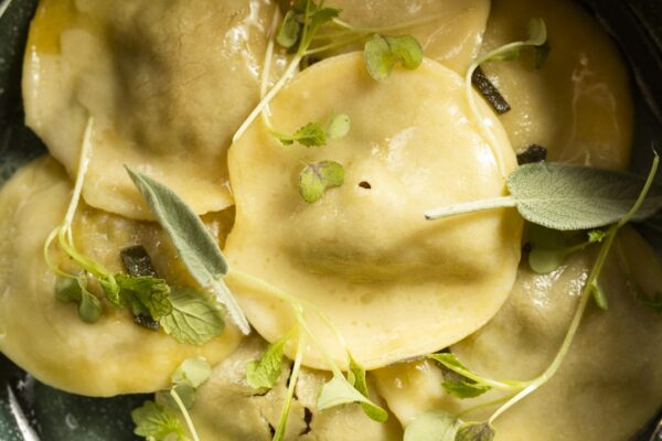 Ravioli ripieni di stracotto di Cinghiale pasta fresca ripiena con carne in Salerno Centro, pasta fatta in casa